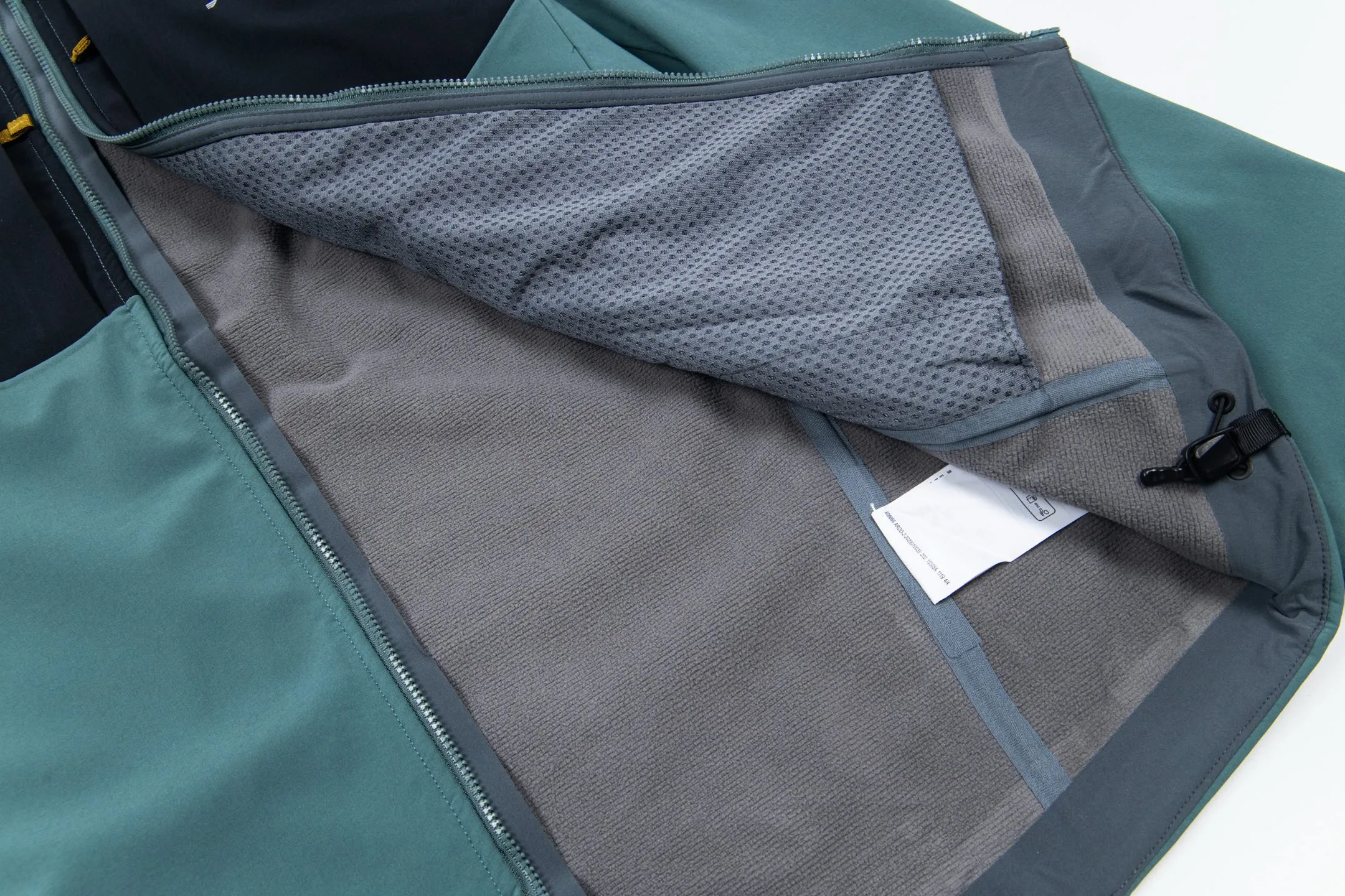 【 】 ARCTERYX GAMMA MX 100％ Series（essentials） gamma mx :Fortius 2.0 :85% ，15% :94% ，6% Gamma ，MX ， ， ， Gamma MX Top Seller， ， Series， ， ; Gamma MX ， ， ， ， ; ，New Arrival ， ， DWR ， ， ，Breathable Wind Stopper ， ， Series ： Blue Black ：S-XXL